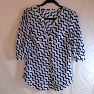 41 Hawthorne size medium royal and white top. Polyester